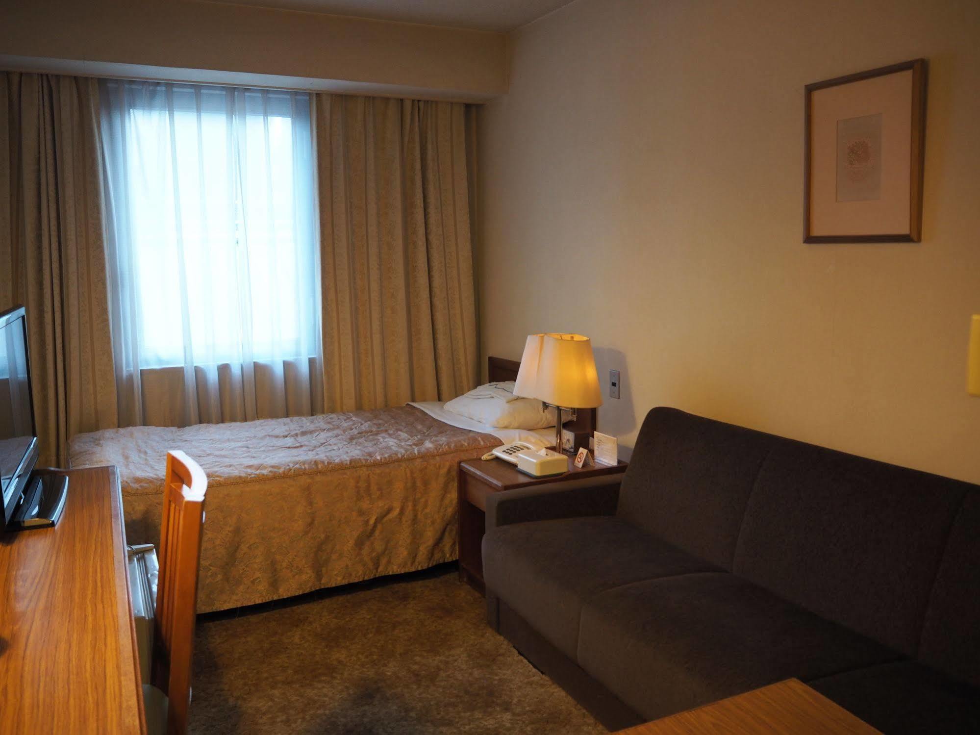 Nagaoka Grand Hotel Buitenkant foto