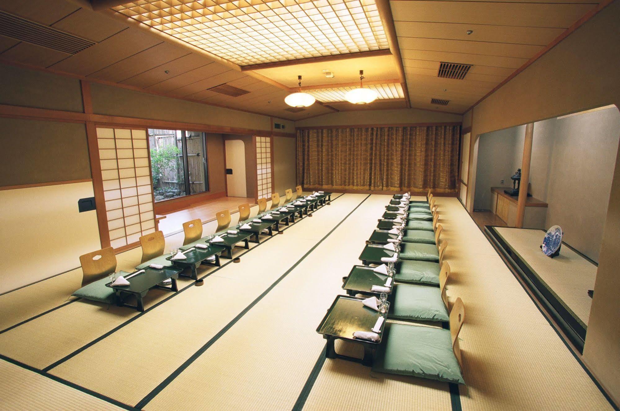Nagaoka Grand Hotel Buitenkant foto